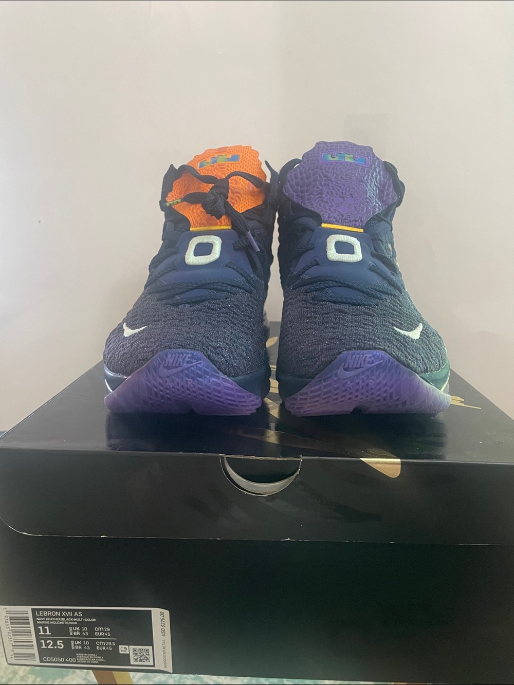 Nike MonstarsMens LeBron 17’s Navy Basketball Shoes with Purple & Orange Accents